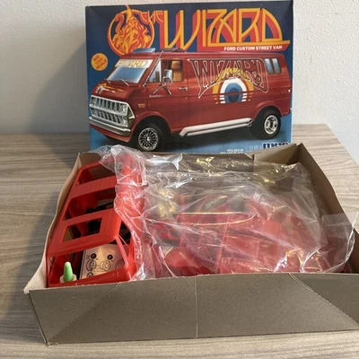 MPC Vinatge 1981 The Wizard Ford Custom Street Van Big 1/20 Scale Model CIB Rare - Image 1 of 4