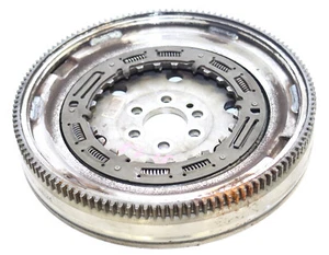 ORIGINAL Audi VW Skoda Seat 1.5TFSI 04E105266K 04E105266AM Schwungrad --43TKM-- - Picture 1 of 5