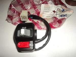 Aprilia Scarabeo 50 ccm Bj 98 Schalter links Original AP8224030 - Bild 1 von 1