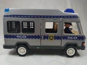 Ancien Fourgon De Police Playmobil 4023 Geobra 1994 + 2 Policiers  - Picture 1 of 18