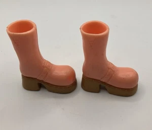 Bratz MGA Schuhe Beige Stiefel 2003 Wintertime Wonderland Yasmin - Bild 1 von 4