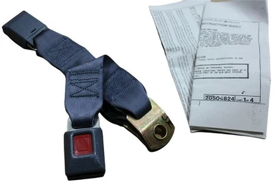 Hebilla de cinturón de seguridad trasero izquierdo Chevrolet Beretta 94-95 12524902 nuevo de fábrica OEM Foto 1 de 4