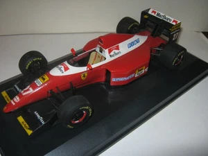 1:18 Ferrari F93A J. Alesi 1993 Full Tobacco Minichamps In New Showcase - Picture 1 of 3