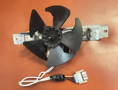 Motor ventilador evaporador GE Rer-tor # M249 WR60X31522 + carcasa de M# GTH18EBT3RWW Foto 1 de 4