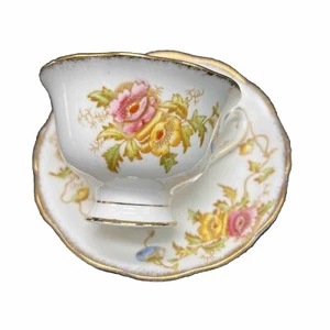 Teacup & Saucer Royal Albert Bone China England Floral Coffee Gold Trim 2583 - Picture 1 of 10