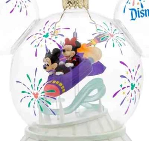 Disney Mickey & Minnie Mouse Icono Bola de Vidrio Adorno Espacio Montaña Disneyland - Imagen 1 de 4