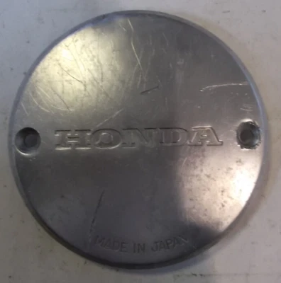 1974 HONDA CL125S STATOR ALTERNATOR OUTER COVER CAP OEM#11431-107-000    (HO/B4) Foto 1 de 4