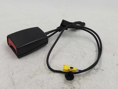 15-21 MERCEDES C63S AMG W205 HEBILLA CINTURÓN SEGURIDAD DELANTERO DERECHO 105.321 Foto 1 de 4