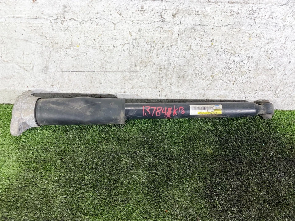 Amortecedor traseiro esquerdo 15-21 MERCEDES-BENZ C300 W205 LH/DIREITO RH FABRICANTE DE EQUIPAMENTO ORIGINAL - Imagem 1 de 3