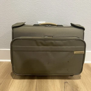 Briggs & Riley Baseline Compact Carry-On Wheeled Garment Bag 22” Olive - Picture 1 of 18