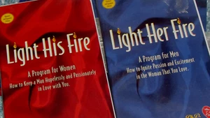 LIGHT HIS FIRE - LIGHT HER FIRE 12 audio tapes 2 books programs re love (C) - Picture 1 of 5