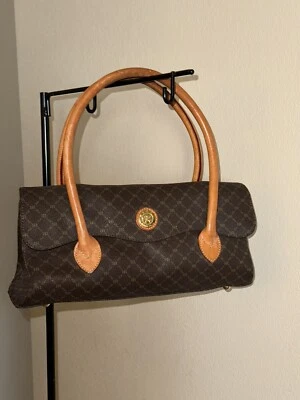 Rioni Moda Italia Medium Flap Bag Signature Logo Leather - Image 1 of 4