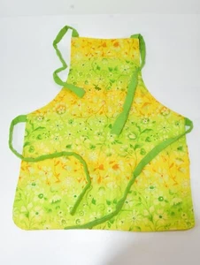 YELLOW & GREEN FLOWERS WITH GREEN STING CHILDREN'S APRON 17" X 13" HANDMADE - Imagen 1 de 3