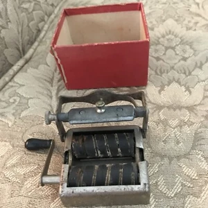 GREAT 'ROYAL STROPPER' GILLETTE RAZOR MECHANICAL SHARPENER! 1930S! - Picture 1 of 9