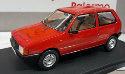 WHITE BOX  1/24 - FIAT UNO  ROSSA - Immagine 1 di 2