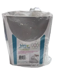 Bizzu No Tear Hair Rinse Cup White Grey - Picture 1 of 4