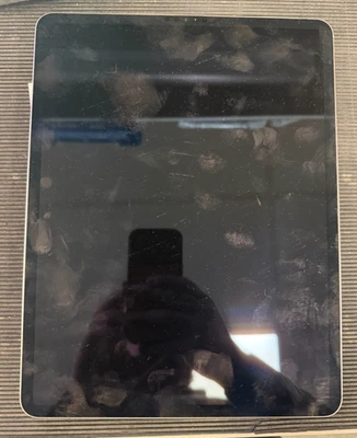 2022 Apple iPad Pro 12.9" 6th Gen A2437 128GB Wifi + 5G Cellular - FAULTY POWER - Image 1 of 2