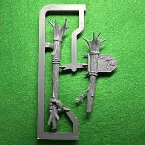 Warhammer Giant Aleguzzler Bit Part Right Hand Tombstone Club Games Workshop 🟢 - Picture 1 of 4