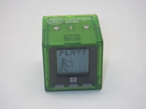 Dash #3 - Cube World - Mattel Radica - 2006 - Picture 1 of 2