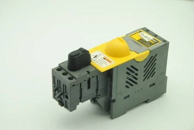 Interruptor de desconexión Bussmann OPM-1038RSW 30A, 600 V Foto 1 de 4