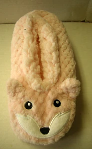 Slippers, Ladies Pink Fox Plush By Fuzzy Badda, One Size (Shoe Size 7-9.5), New - Picture 1 of 2