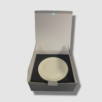 Base de huracán pequeña Aerin White Milia $112 Foto 1 de 4