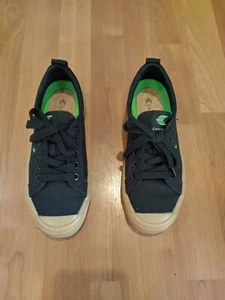 Cariuma shoes - the OCA, Women's US 5.5, Men's 4 - Picture 1 of 5