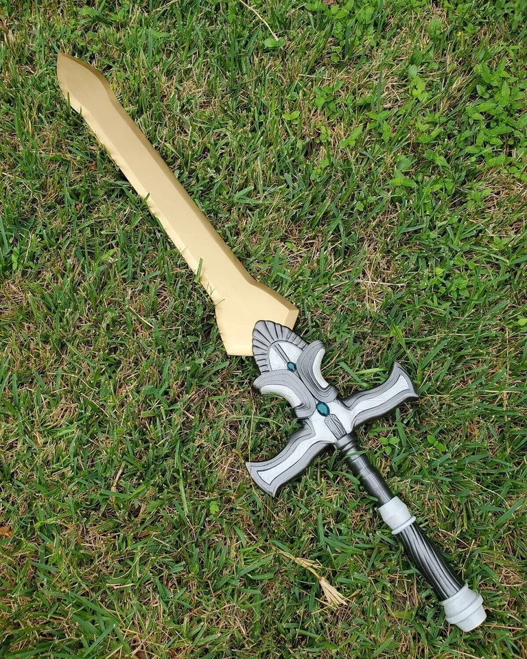 Ike's sword Ragnell Cosplay Prop