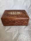 Vintage Chip carved hinged box with  flower 5.75"x3.75"