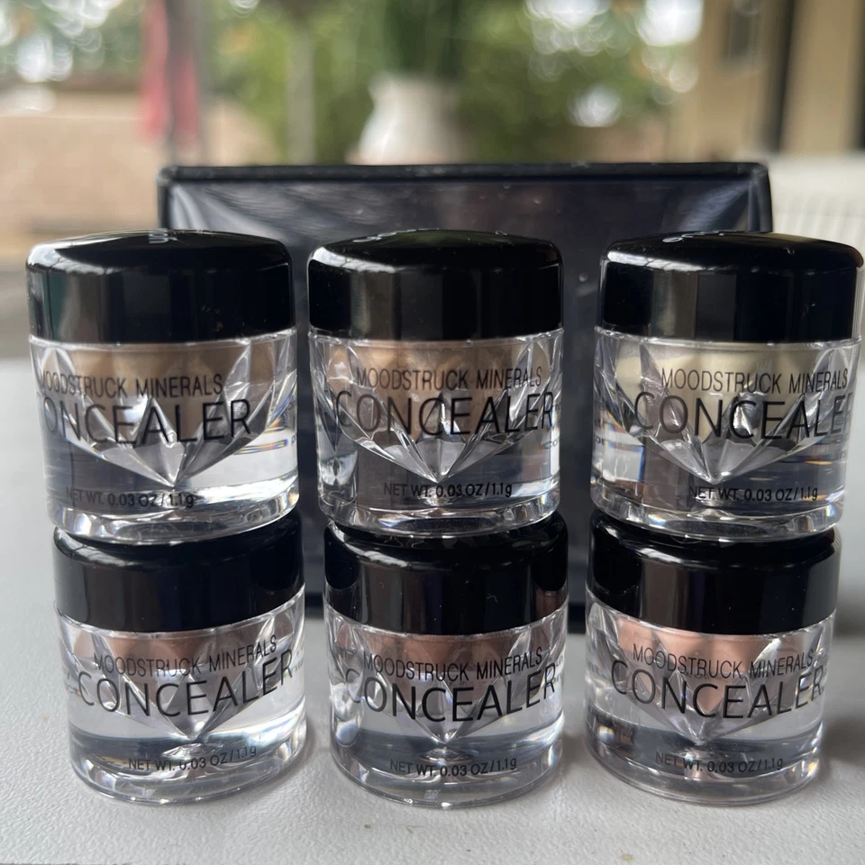 !NUEVO! Corrector YOUNIQUE Moodstruck Minerals 6 Minis y Tonos  Foto 1 de 4