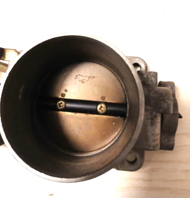 2002 FORD MUSTANG 4.6L THROTTLE BODY OEM 2R3UBA - Image 1 of 4