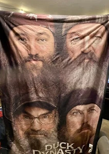 2013 Duck Dynasty Throw Blanket  - Picture 1 of 4