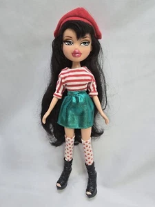 RARE 2011 Bratz Jade French Holiday 5th Edition - Imagen 1 de 7