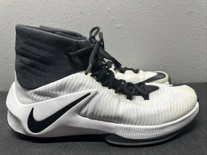 NIKE ZOOM CLEAR OUT MEN'S BASKETBALL SHOES SIZE 9 - Picture 1 of 9
