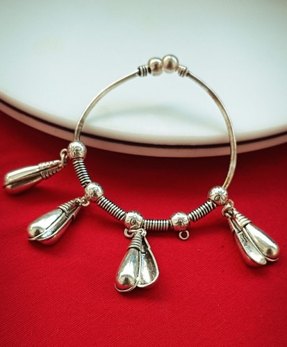 VALENTINO Bracciale Perline Argento Ossidato Regolabile Charm Goccia Design Bracciale Donna Gioielli