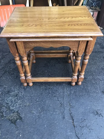 Pennsylvania House Furniture Solid Oak Vintage Nesting Tables Cover
