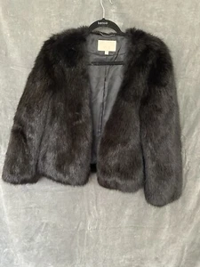 Banana Republic Faux Fur Long Sleeve Coat Club Woman Medium Fluffy Cozy - Picture 1 of 8