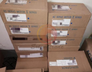 1PCS New Yaskawa Servo Motor SGME-04AF14 - Picture 1 of 1
