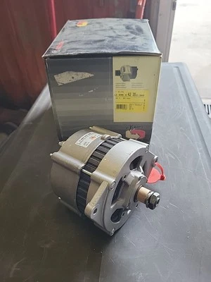 ALTERNATORE BOSCH 0986042350 28V 80A PER RENAULT TRUCKS AGORA ARES  - Immagine 1 di 4