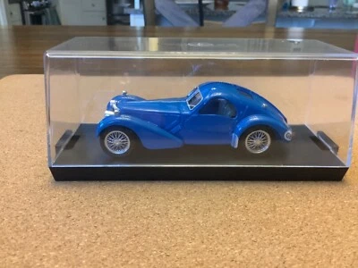 Brumm - Bugatti 57S cupé 1:43 Foto 1 de 4