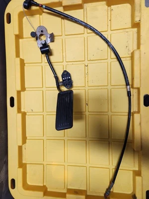 1984-1985 Celica 22re Gas Pedal And Throttle Cable Automatic Transmission Oem - Image 1 of 3