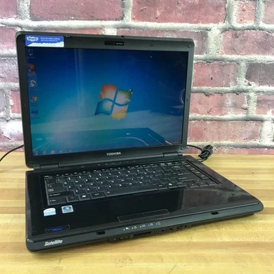 Toshiba Satellite Retro Gaming Laptop Pentium D 2.0GHz 4G RAM Windows 7 Ultimate - Image 1 of 4