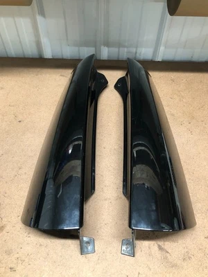 Juego de molduras exteriores pilar D trasero 07-14 Chevy Suburban Tahoe GMC Yukon OEM negro Foto 1 de 4