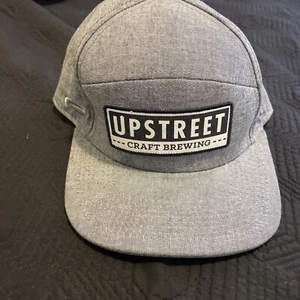 Gorra de bola ajustable UPSTREET — Cervecería artesanal— gris - Imagen 1 de 7