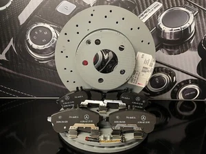Genuine Mercedes-Benz W204 C-Class C200 220 250 AMG Front Brake Discs & Pads Kit - Picture 1 of 10