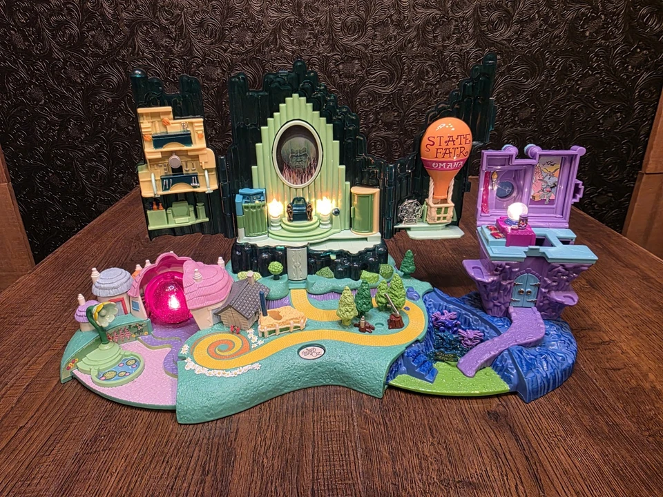 Juego completo Wizard of Oz Polly Pocket Emerald City 2001 Foto 1 de 4