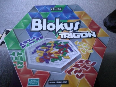BLOKUS TRIGON  BOARD GAME FULL SIZE VERSION COMPLETE RARE FREE UK POST - Image 1 of 4