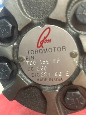 ROSS Hydraulic Motor (TDO-159-SP) TD0260FP100AAAA - Image 1 of 4