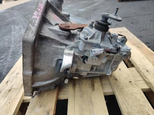 TOYOTA YARIS MK3 XP130 2014 - 2017 MANUAL GEARBOX 1.0 PETROL 80723 30300-0D190 - Picture 1 of 9