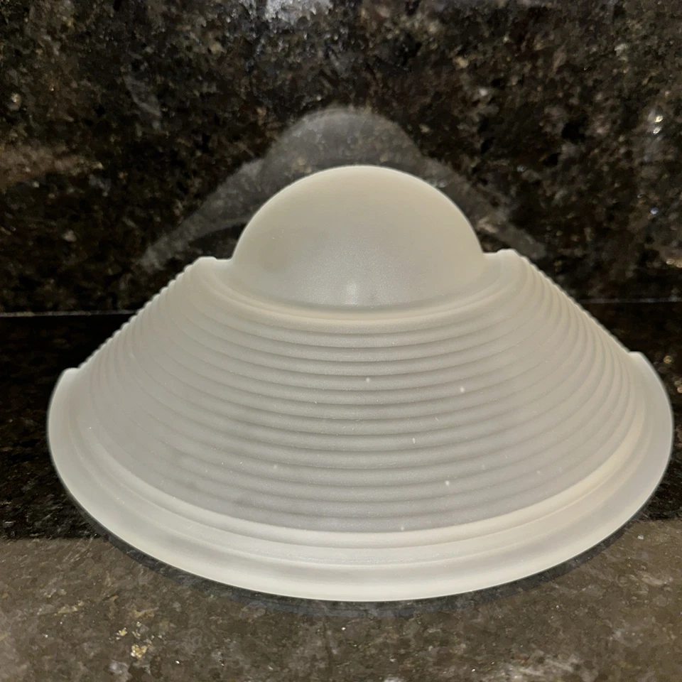 Aplique de pared/baño de vidrio escalonado estilo tocador, uno - blanco claro Foto 1 de 3